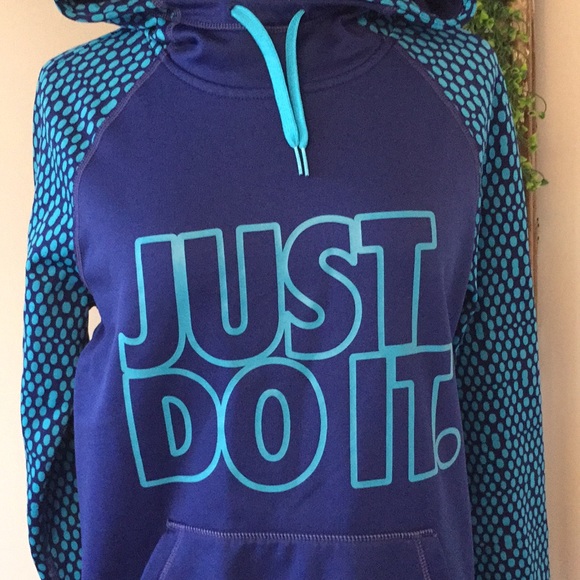 Nike hooded sweatshirt - Picture 2 of 8